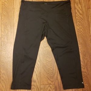 XL Duodry Champion work out capri pants